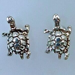 Vintage 1990s Sterling Silver 925 Sea Turtle Stud Earrings Ocean Jewelry - New‎